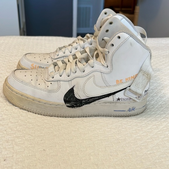 Nike Air Force white sneakers, Youth 5.5 - Picture 3 of 13